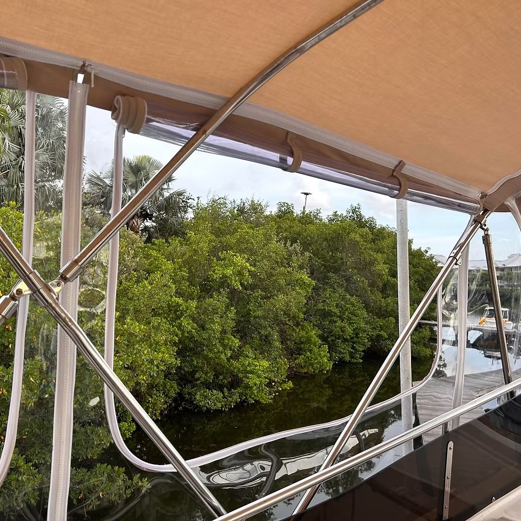 Custom boat canvas and clear windows